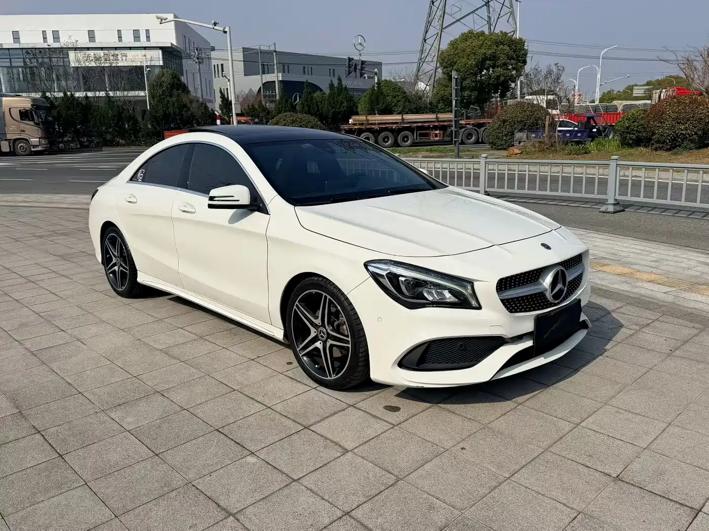 Mercedes-Benz CLA (Import) 2017 Facelift CLA 200 Style фото 3