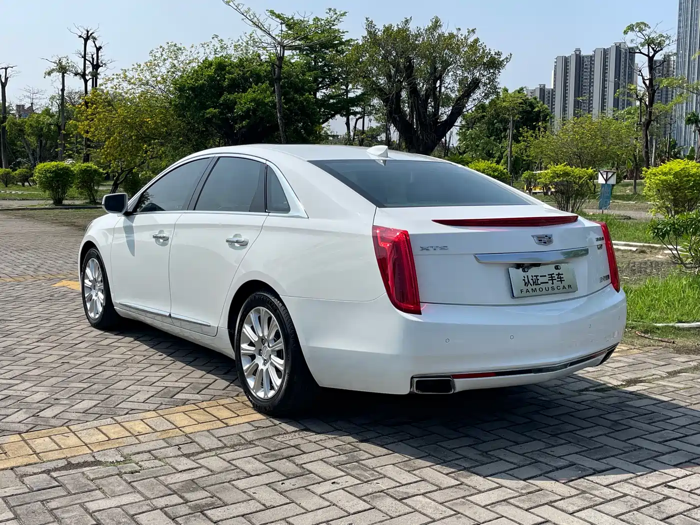 Cadillac XTS 2017 28T Technology фото 6