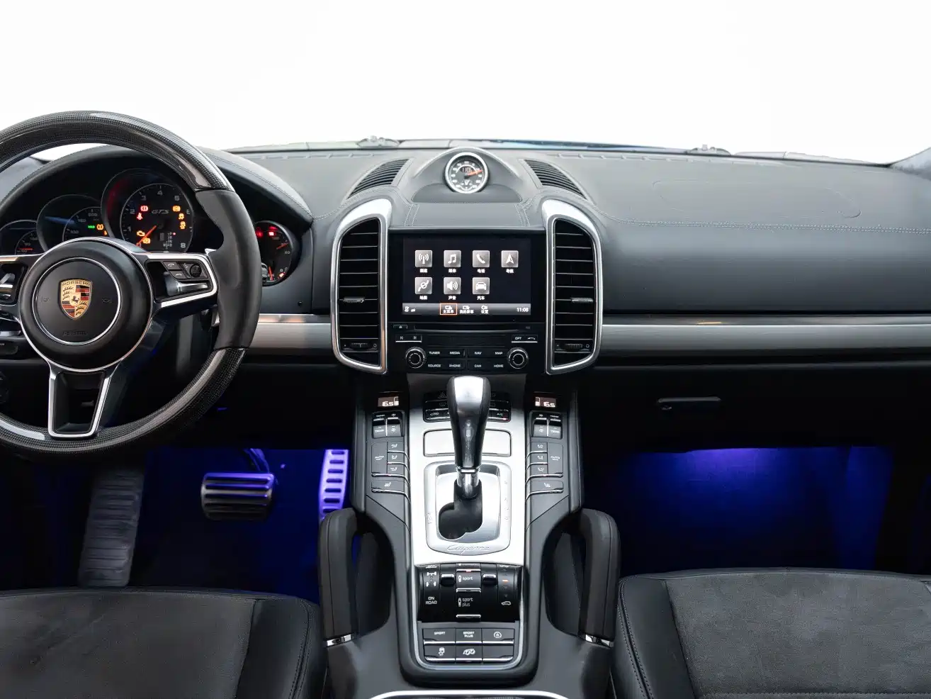 Porsche Cayenne 2016 Cayenne GTS 3.6T фото 18