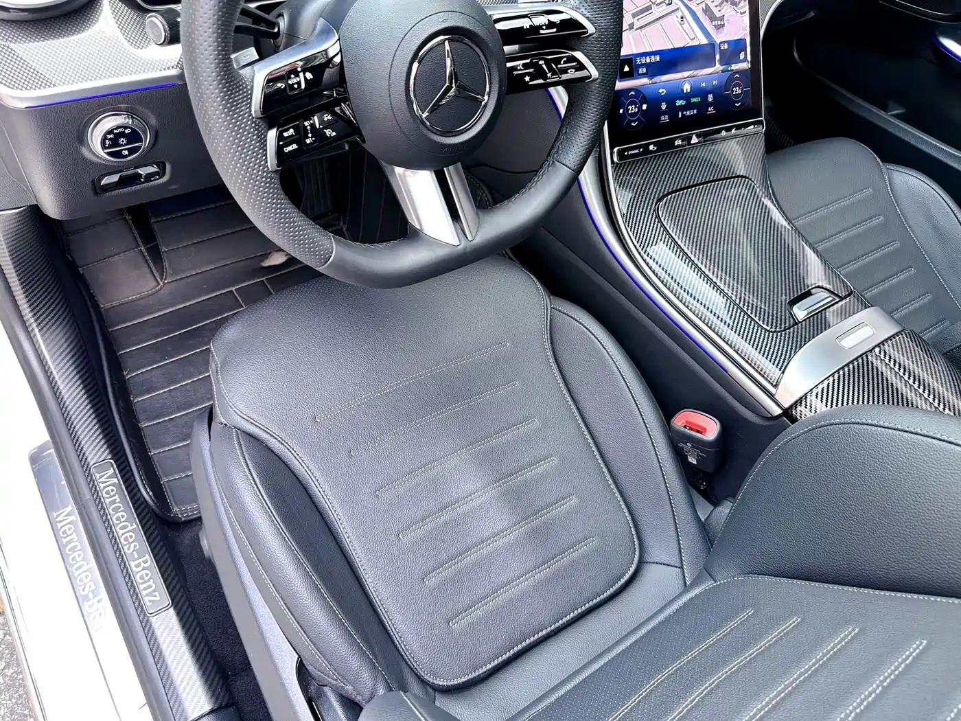 Photo 15 - Mercedes-Benz C-Class