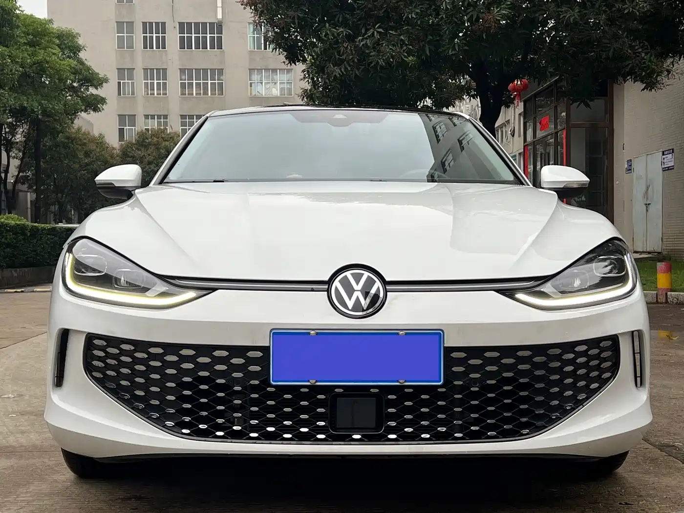 Photo 1 - Volkswagen Lamando
