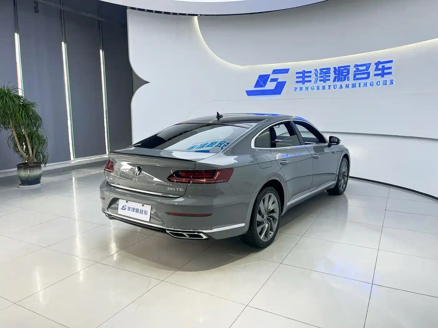 Volkswagen FAW-Volkswagen CC 2024 380TSI Eye-catching Edition фото 3