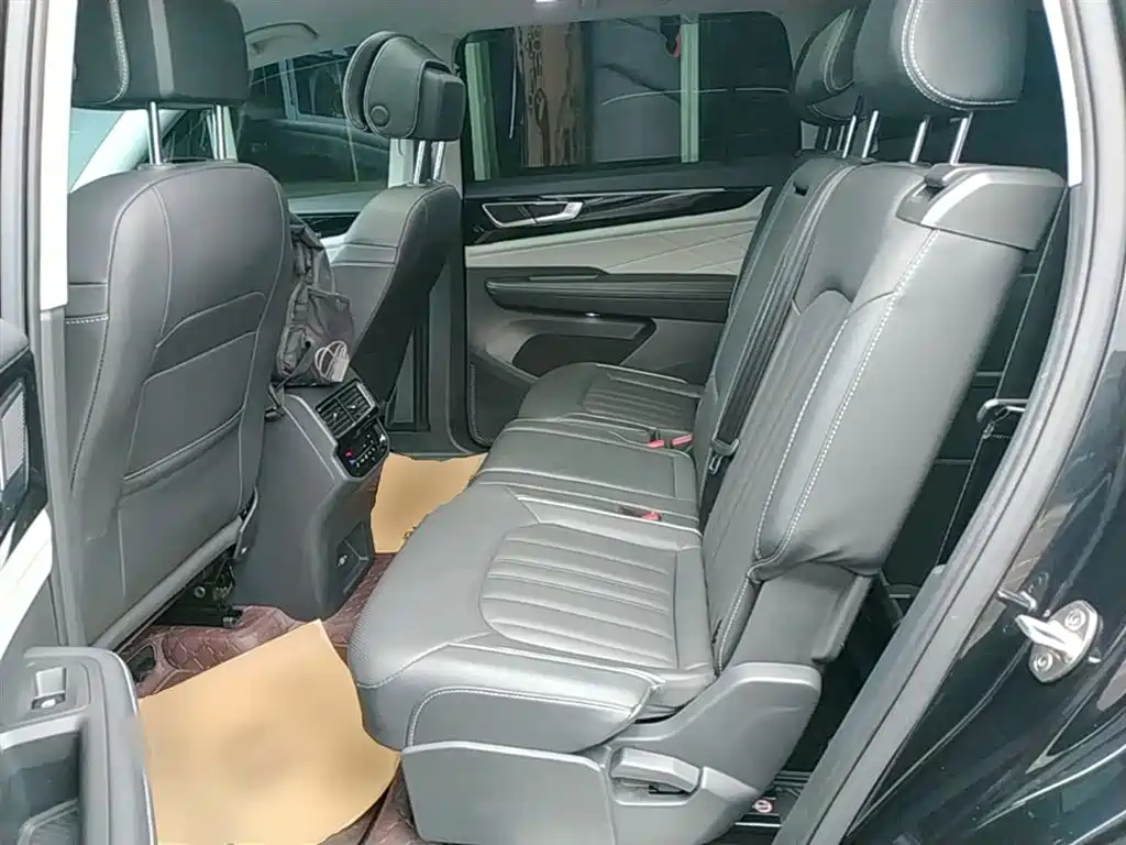 Volkswagen Teramont 2023 380TSI AWD Exclusive Luxury Edition фото 16