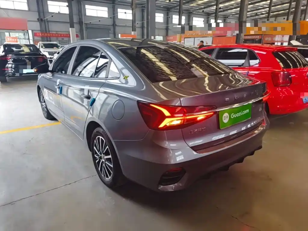 Photo 5 - Roewe i5