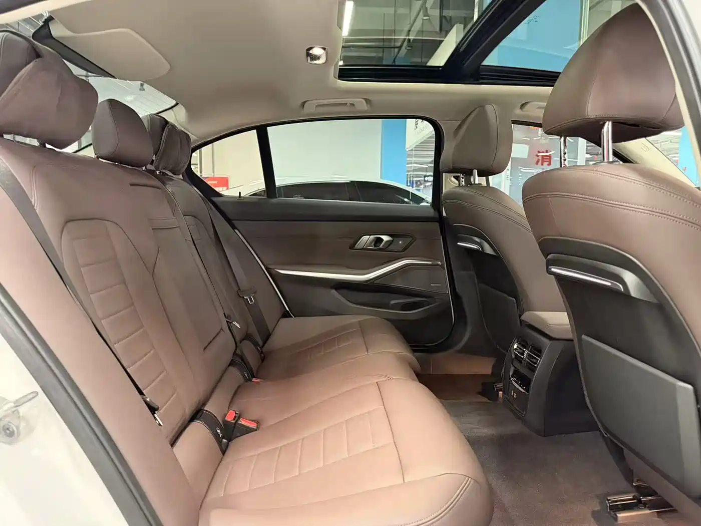 BMW 3 Series 2021 325Li M Sport Night Edition фото 11