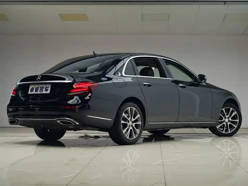 Mercedes-Benz E-Class 2016 E 200 L фото 17