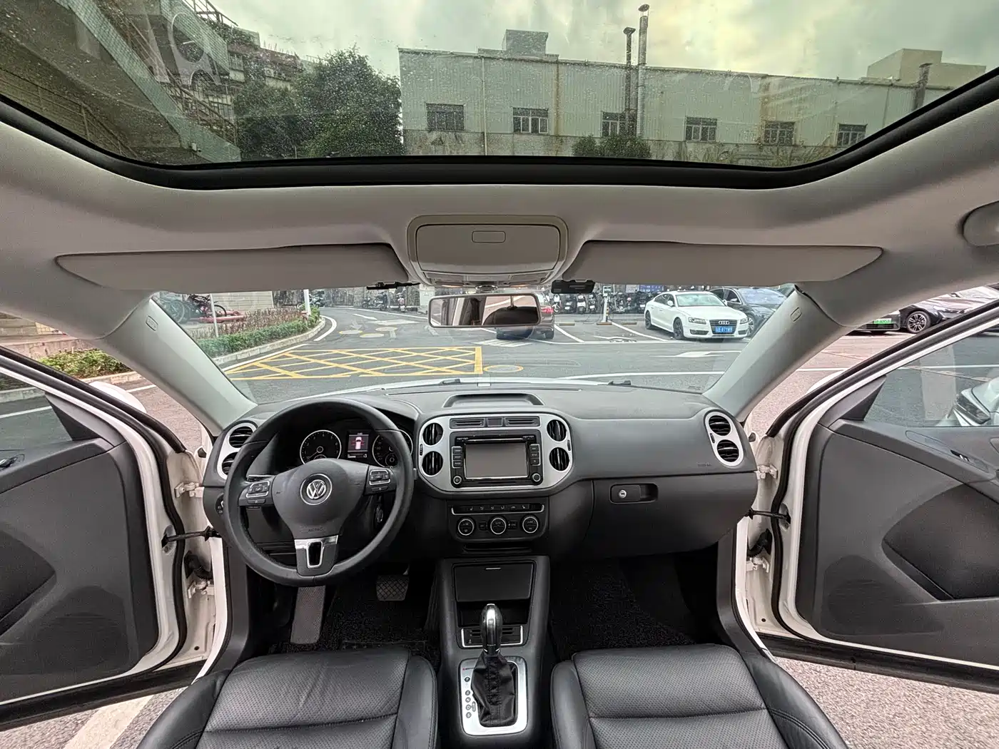 Volkswagen Tiguan 2013 2.0TSI Auto 4WD Luxury Edition фото 10