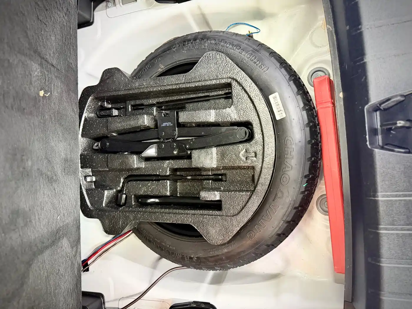 GEELY AUTOMOBILE BINYUE