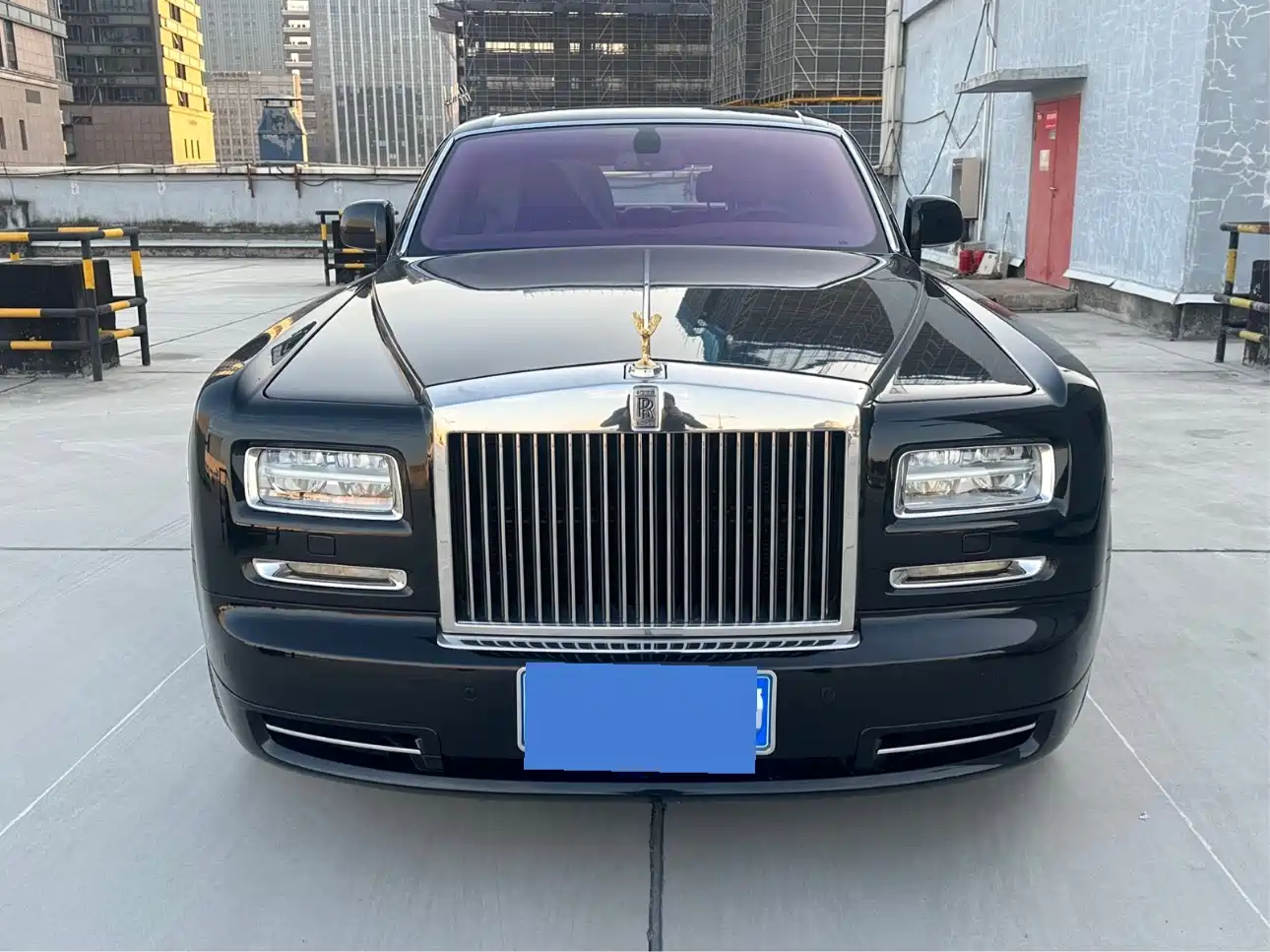Фото 2 - Rolls-Royce Phantom