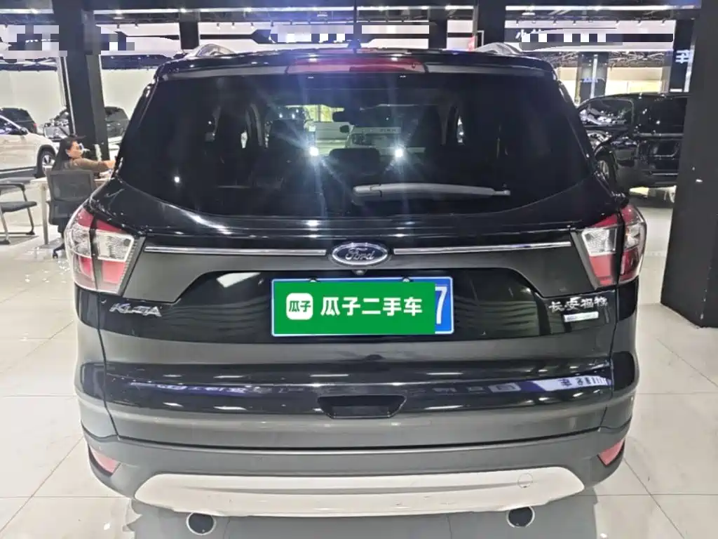 Фото 6 - Ford Kuga