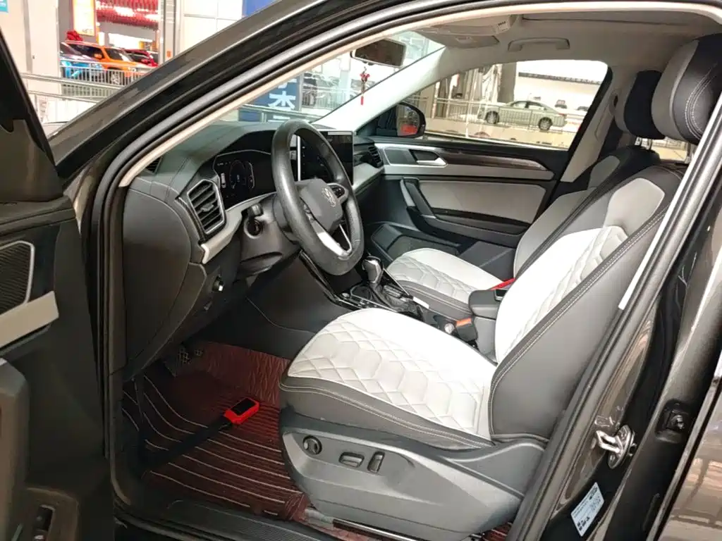 Volkswagen Tayron 2026 2025 Facelift 300TSI Shared Edition