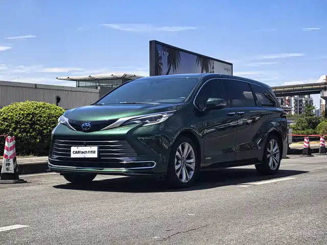 Toyota Sienna 2023
