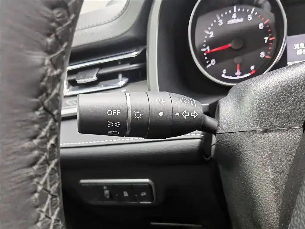 Haval M6 2023 PLUS 1.5T Manual Elite Smart Connect фото 21