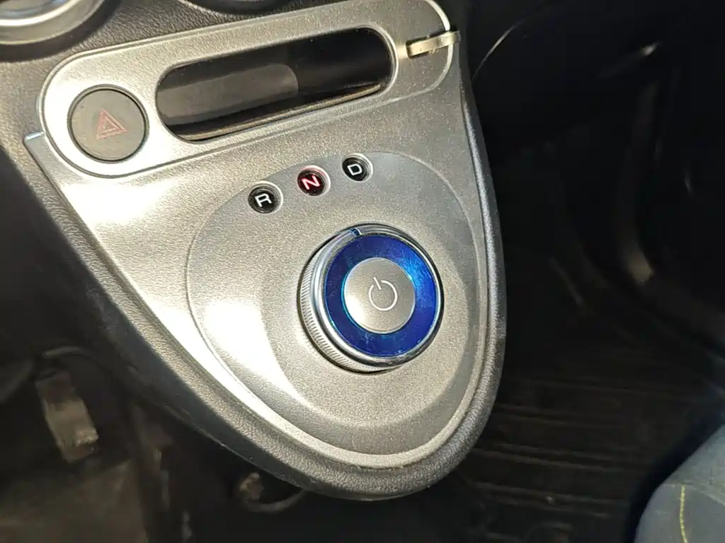 Ora Black Cat 2022 2022 351km Standard (NMC)
