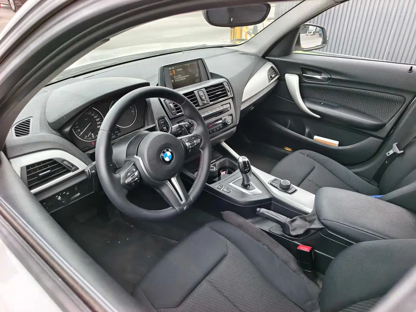 BMW 1 Series (Import) 2013 Facelift 118i Leading Model фото 6