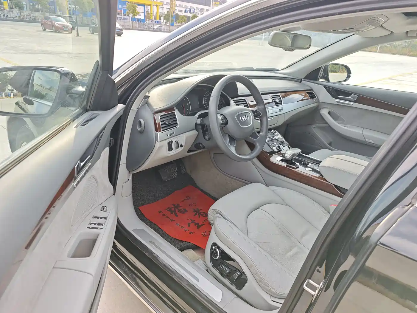 Audi A8 2011 A8L 3.0 TFSI quattro Premium (245kW) фото 14