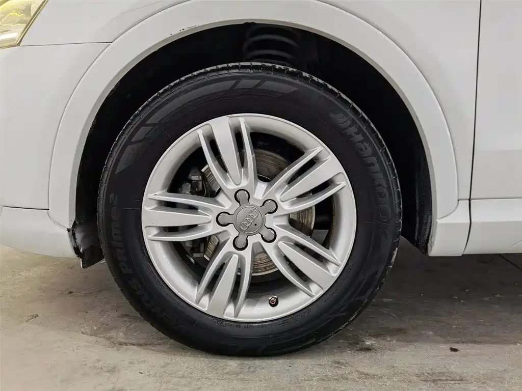 Audi Q3 2015 35 TFSI quattro Technology фото 17