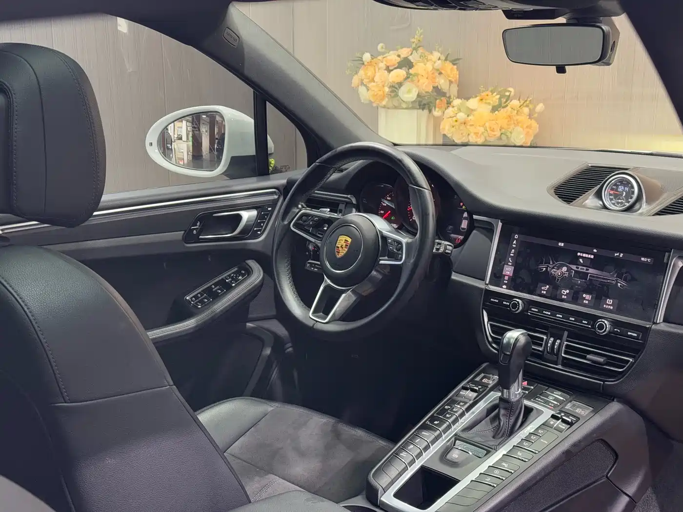 Porsche Macan 2021 Macan 2.0T фото 15