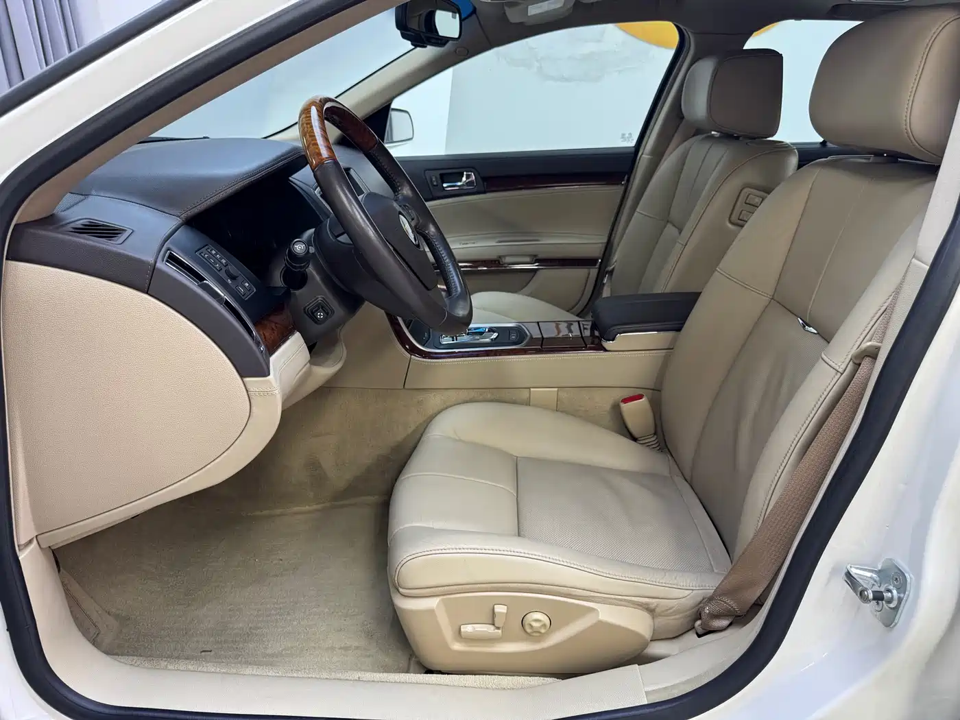 Cadillac SLS 2007 Model 2.8 Luxury фото 15