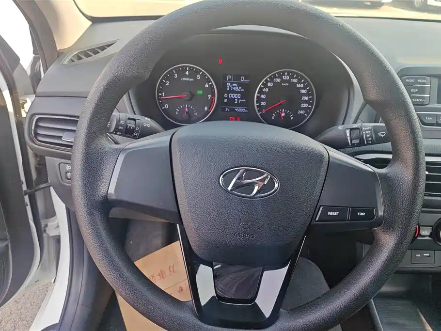 HYUNDAI YUEDONG