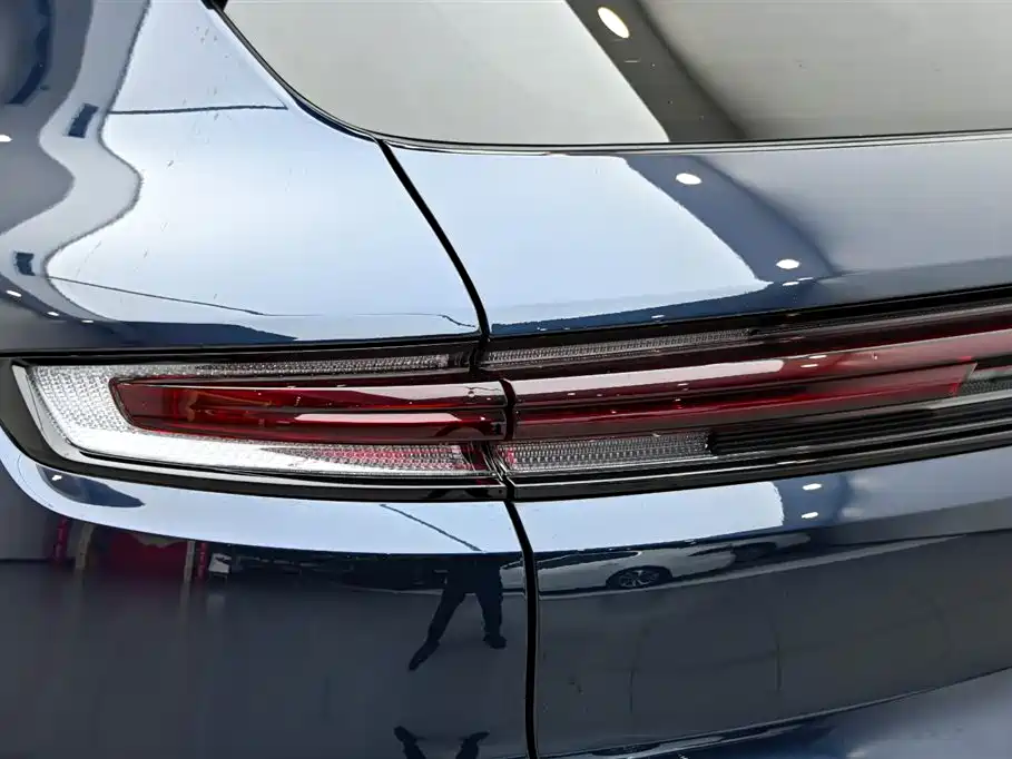 PORSCHE CAYENNE NEW ENERGY