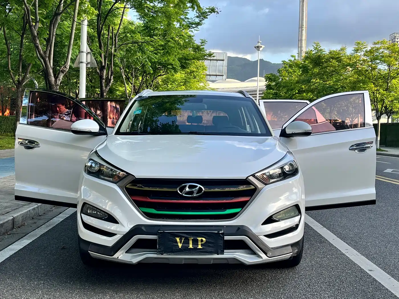 Hyundai Tucson 2018 1.6T DCT 2WD 15th Anniversary Special Edition фото 9