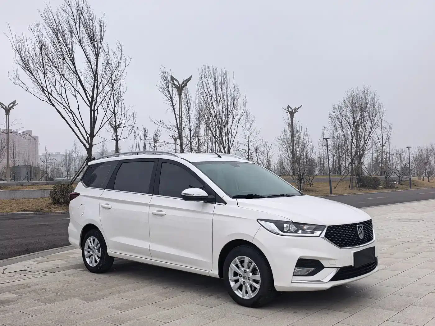 BAOJUN 360