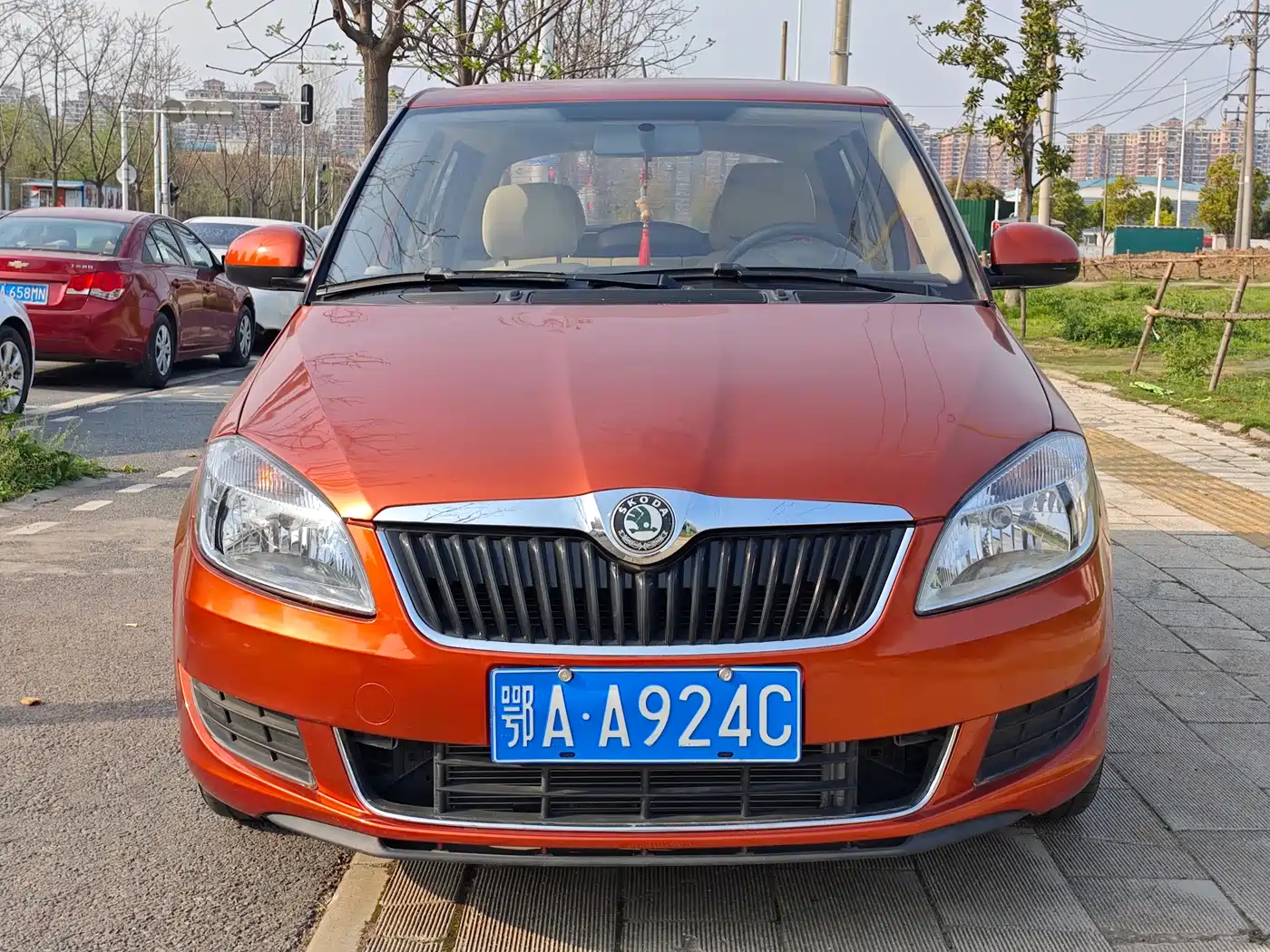Škoda Fabia 2012 1.4L Automatic Crystal Edition фото 2