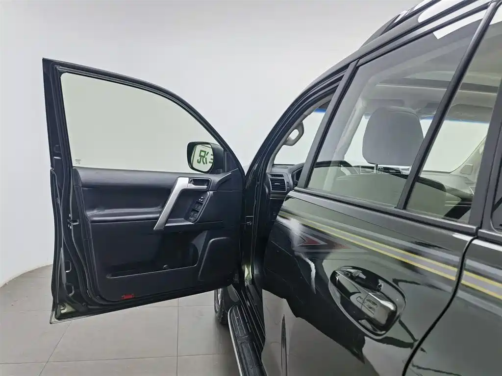 Toyota Prado 2018 3.5L Auto TX фото 8