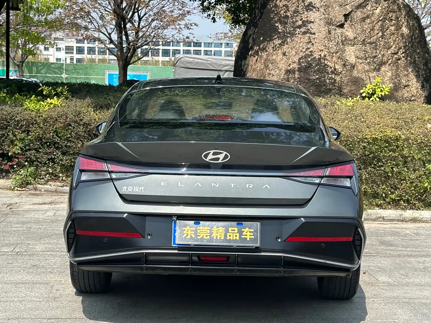 Hyundai Elantra 2023 1.5L CVT GLX Elite Edition фото 5