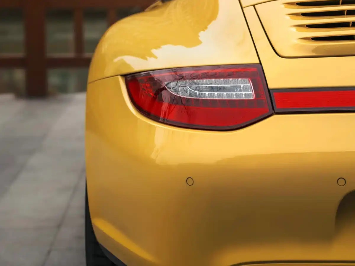Porsche 911 2010 Targa 4 3.6L фото 12