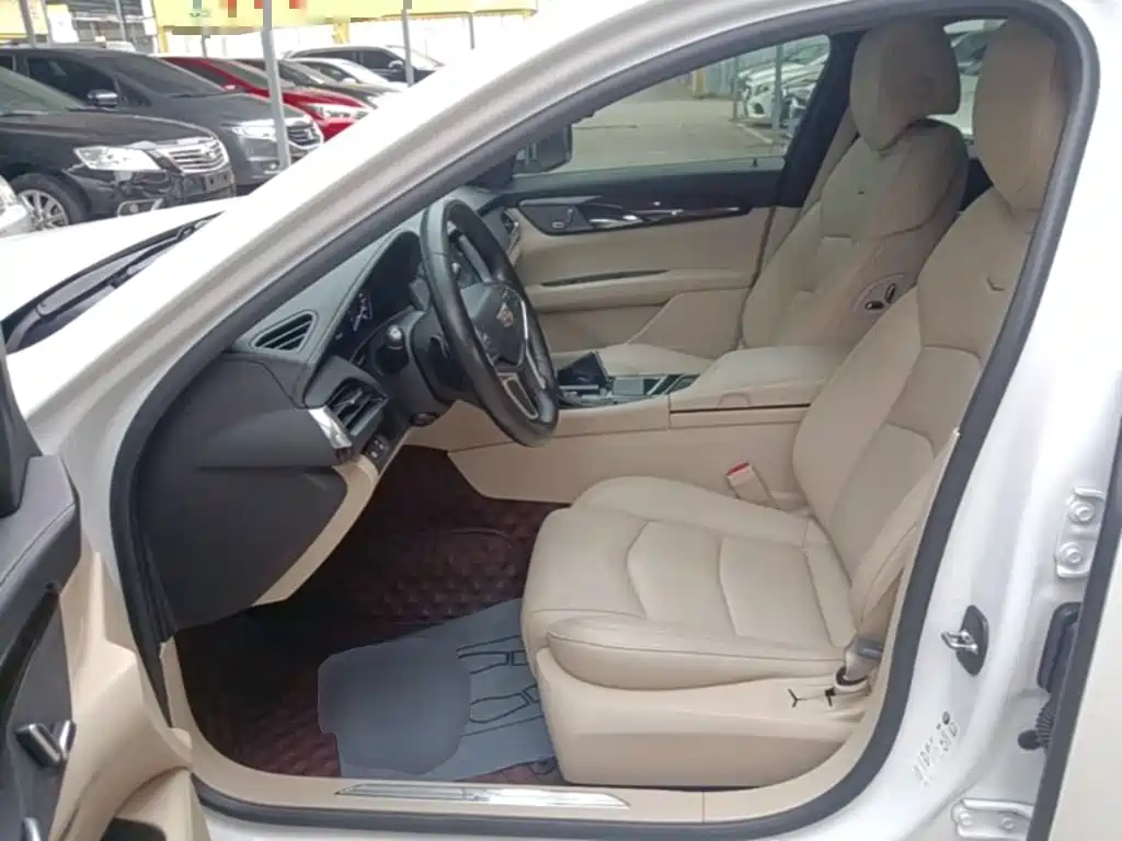 Фото 15 - Cadillac CT6