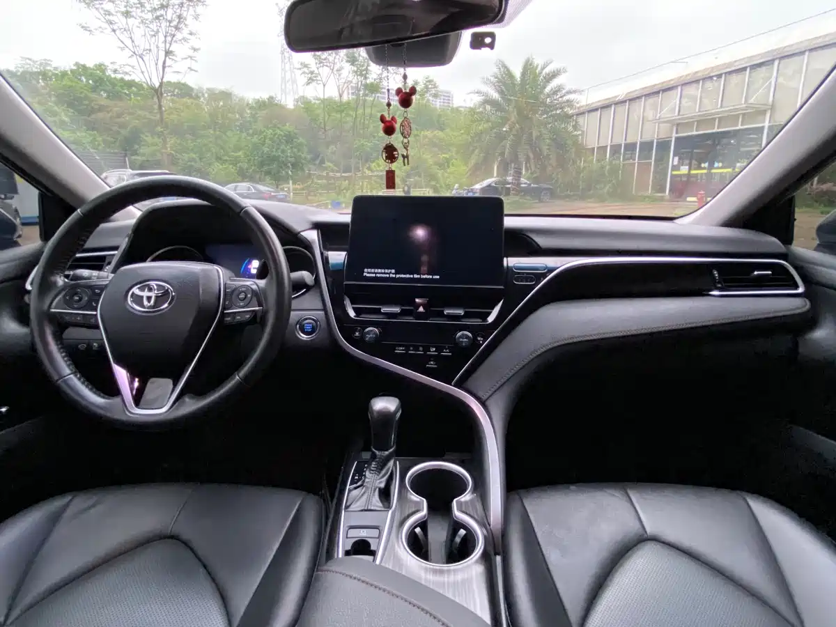 Toyota Camry 2023 2.0G Luxury Edition фото 9