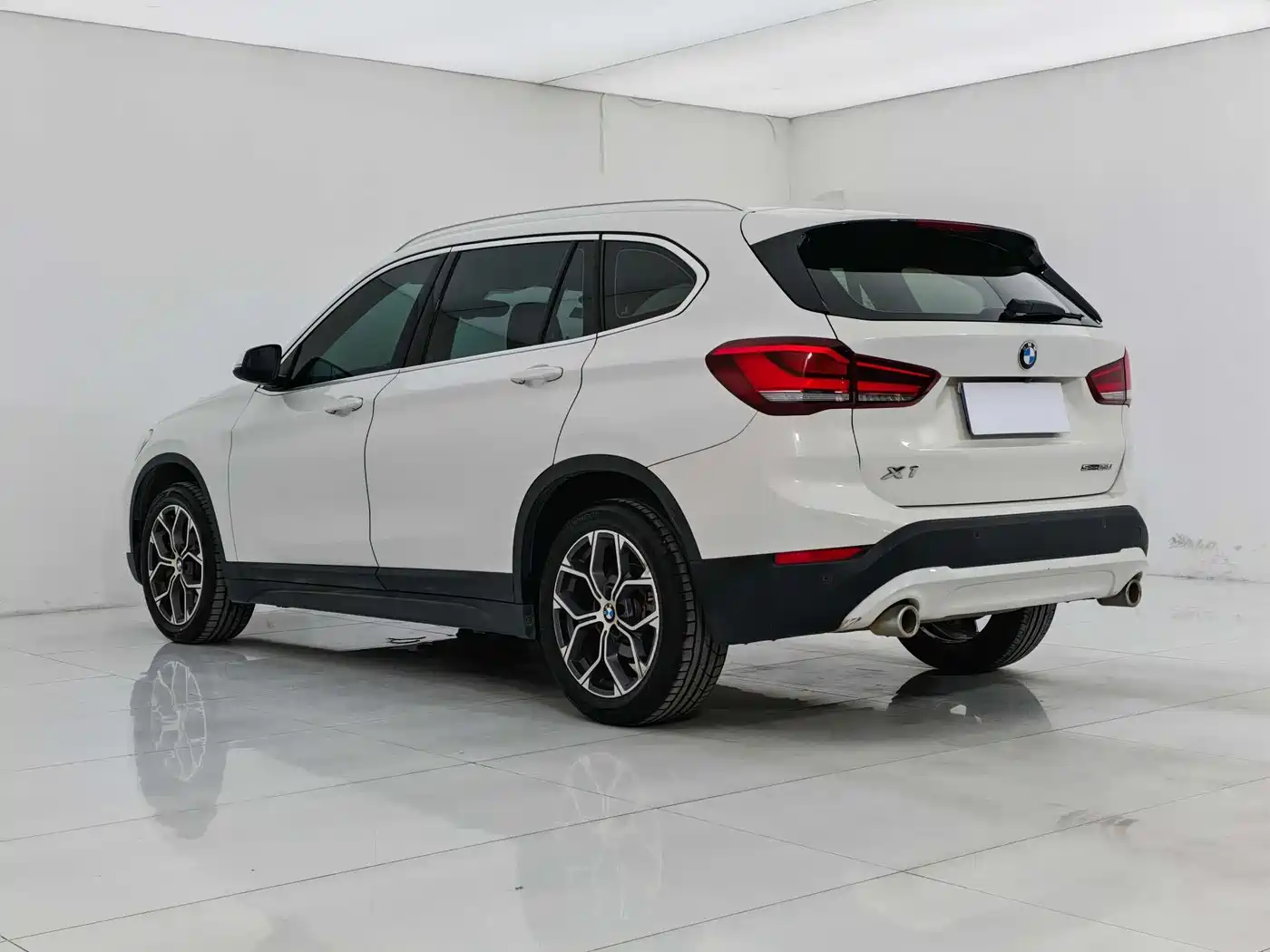 BMW X1 2020 sDrive25Li Leading Model фото 3