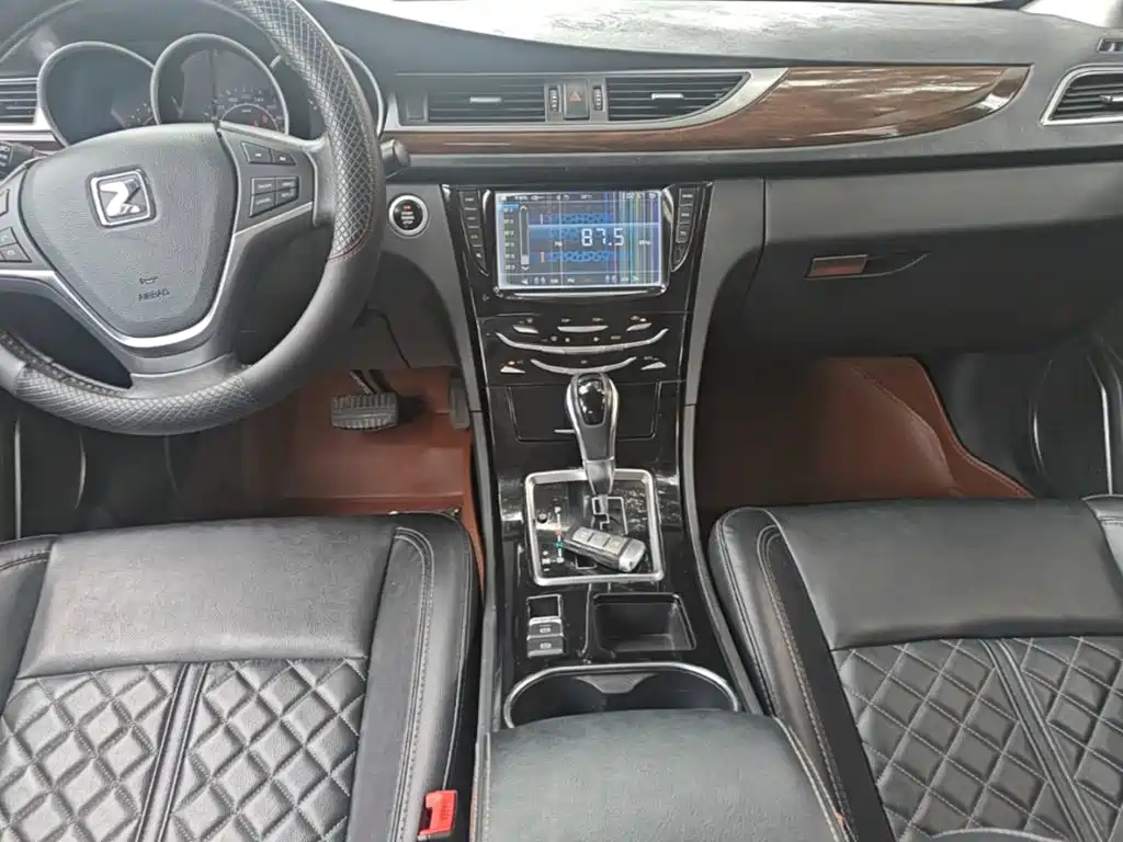 Zotye Z500 2015 2015 1.5T CVT Premium