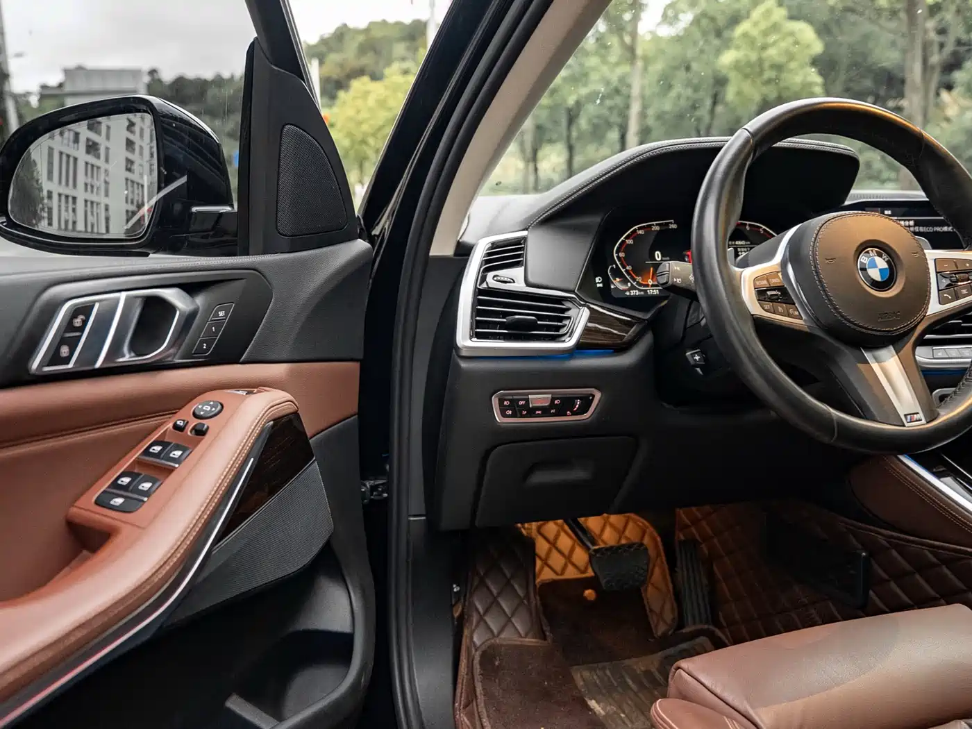 BMW X5 (Import) 2019 xDrive40i M Sport Package фото 8