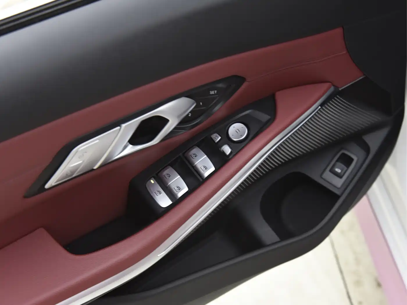 BMW 3 Series 2022 325Li xDrive M Sport Package фото 10