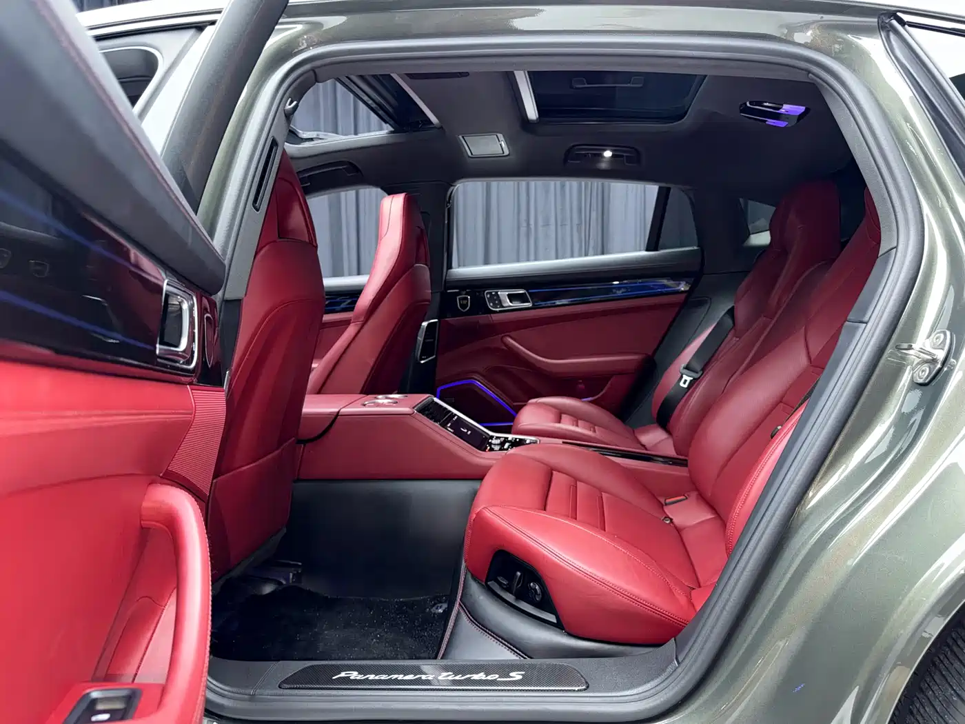 Porsche Panamera 2023 Panamera Executive Long Wheelbase 2.9T фото 15