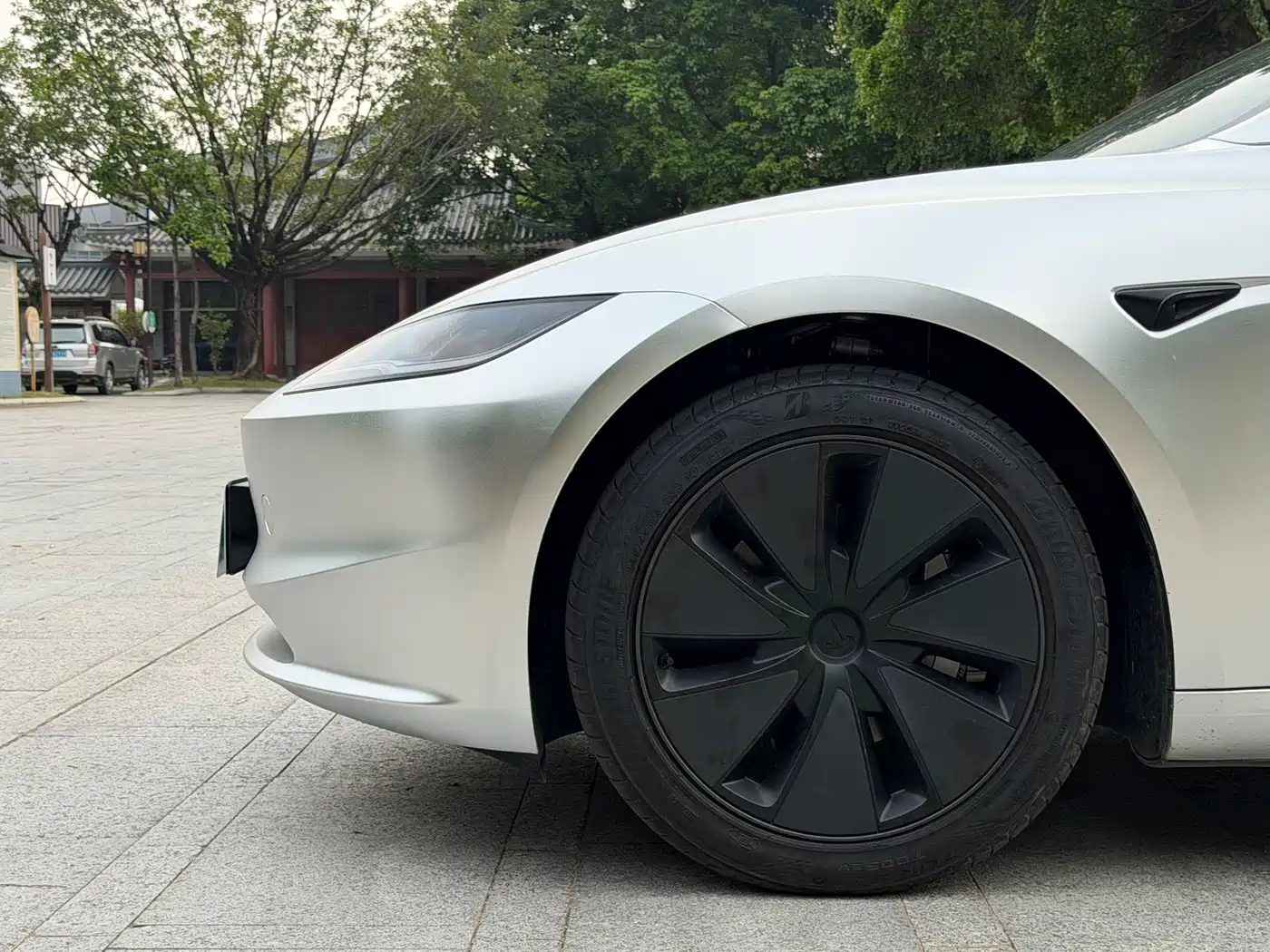 Tesla Model 3 2026 2025 Model Year Facelift Rear-Wheel Drive