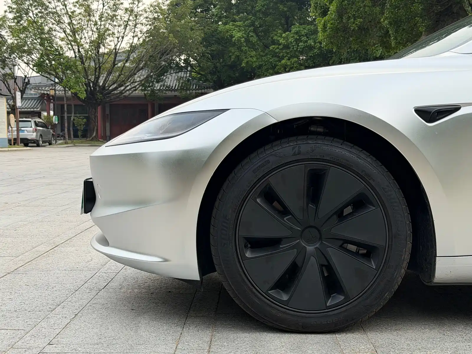 Фото 19 - Tesla Model 3