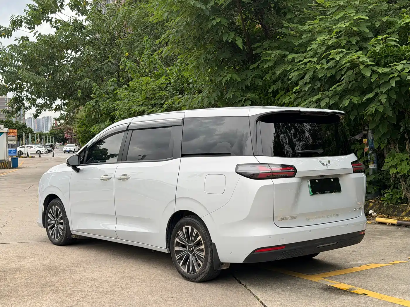 Wuling Motors Xingguang 730 New Energy 2026 2025 Model Pure Electric Base Version