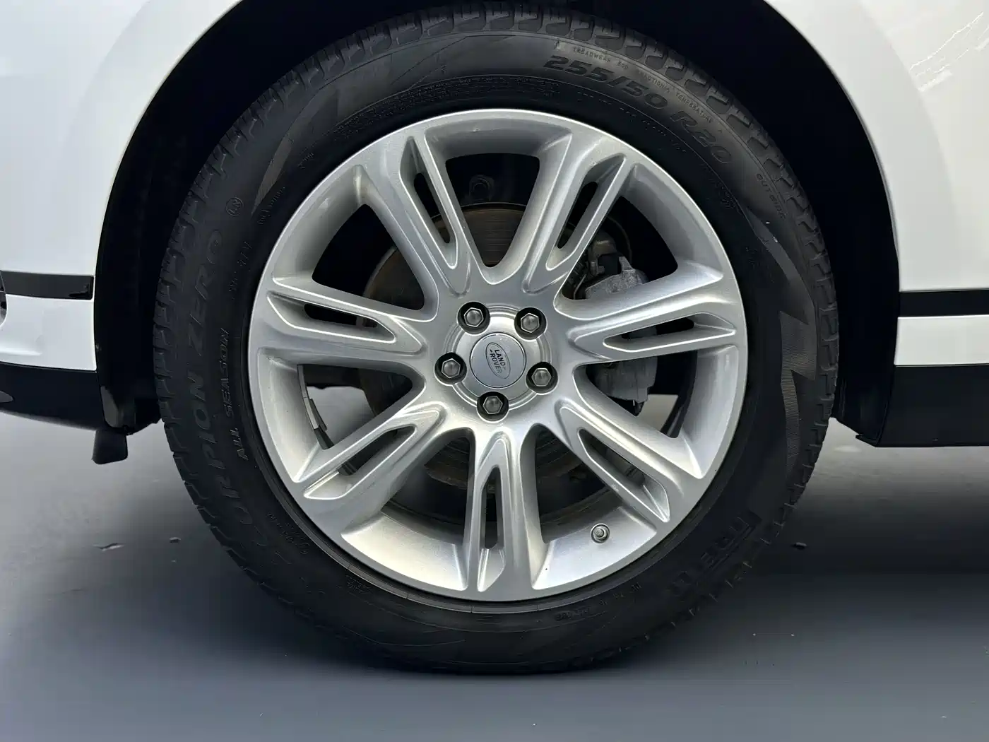 Land Rover Range Rover Velar 2020 P250 фото 27