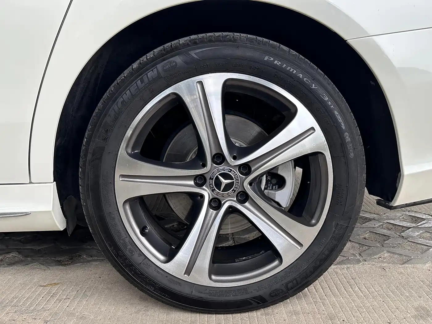 Mercedes-Benz E-Class 2018 E 200 L Sport фото 17