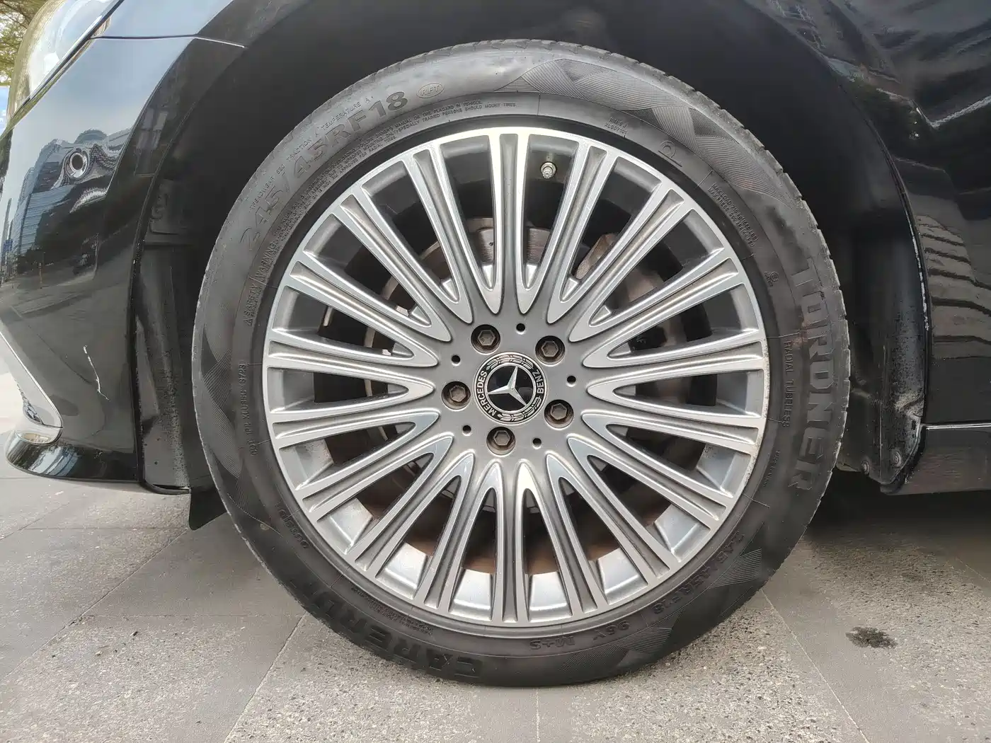 MERCEDES-BENZ E CLASS