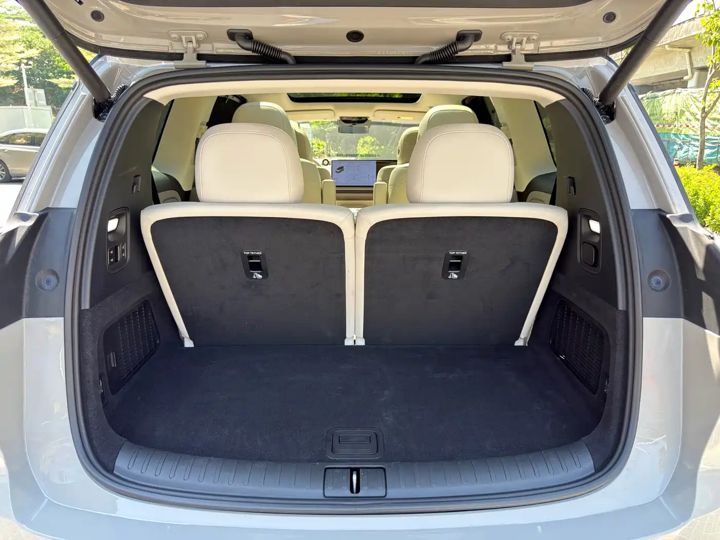 Li Auto Li i8 2026 2025 Standard Edition