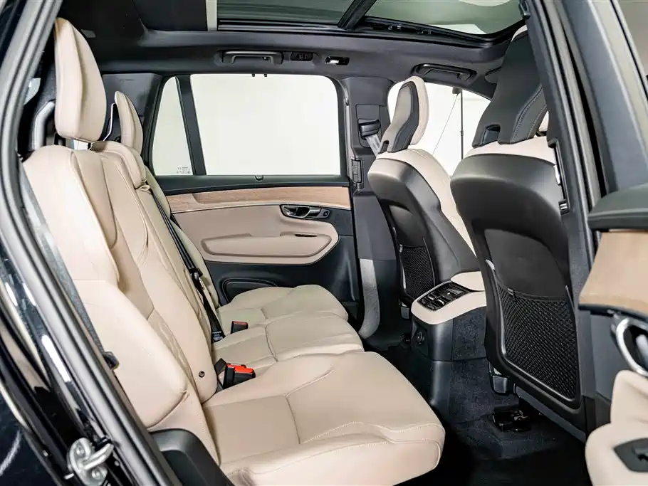 Volvo XC90 Plug-in Hybrid 2026 2025 Facelift T8 Intelligent Luxury 7-Seater