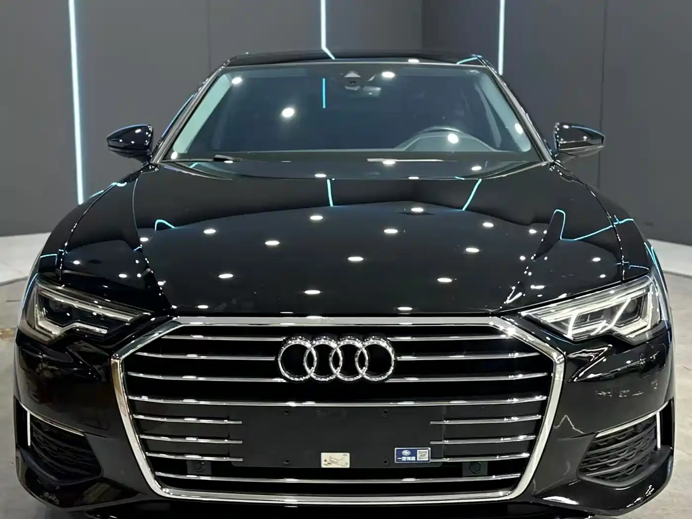 Фото 2 - Audi A6L