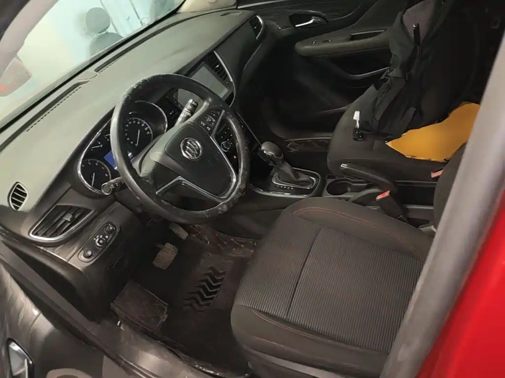 Фото 15 - Buick Encore