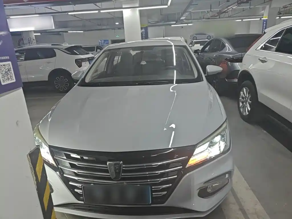 Фото 3 - Roewe i5