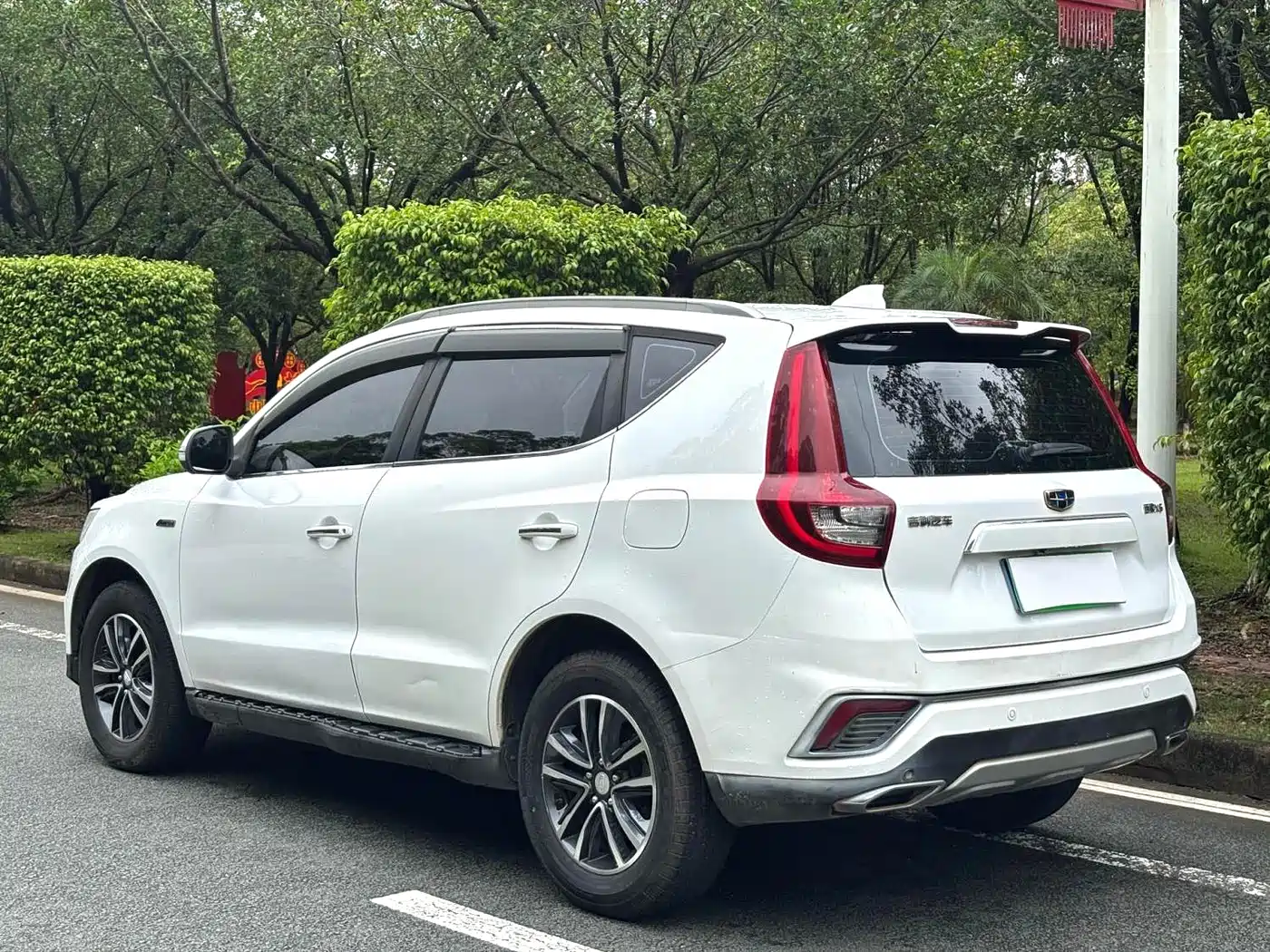 GEELY AUTOMOBILE VISION X6